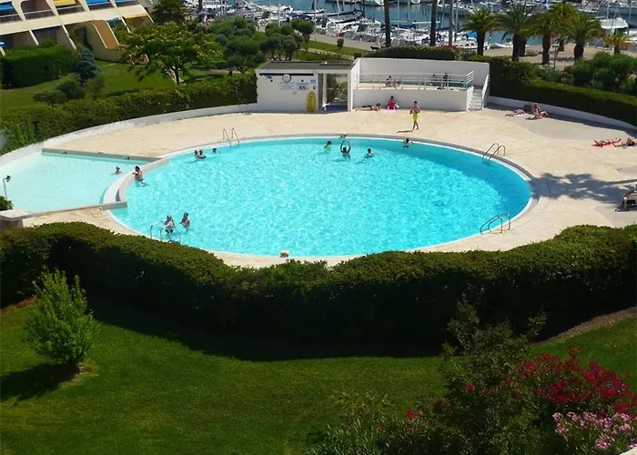 Apartamento 3 Pieces 6 Pers Avec Terrasse A Port Camargue - Fr-1-731-151